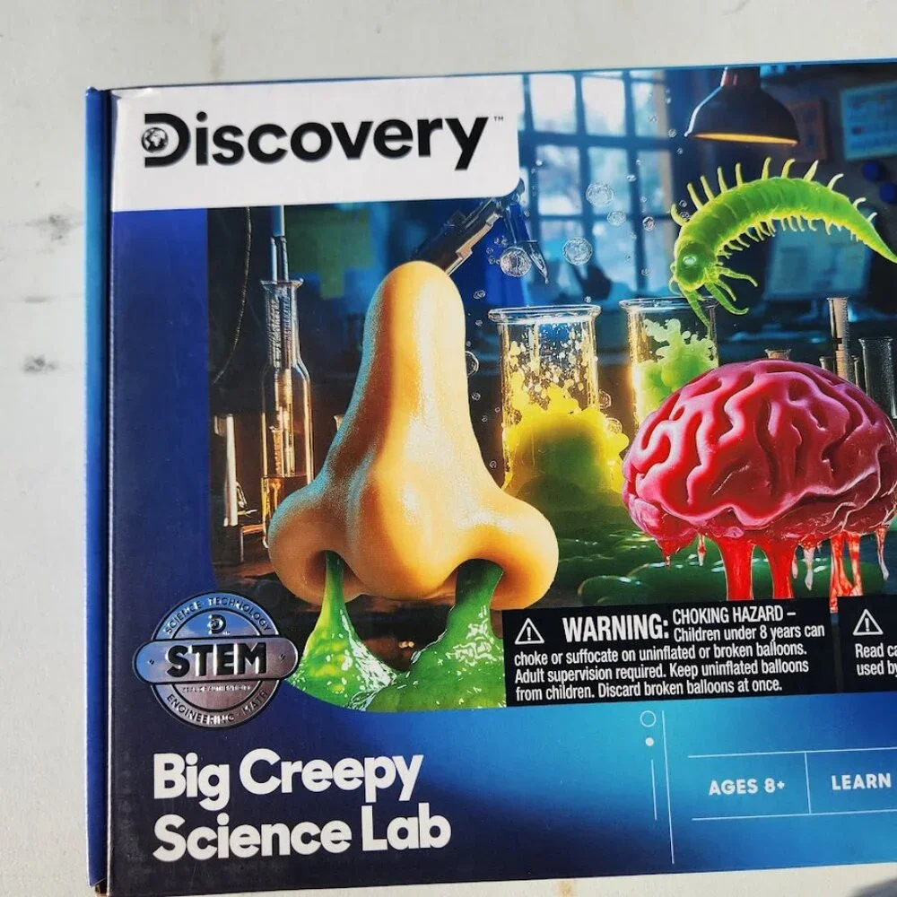 NEW Discovery Big Creepy Science Lab Kit 65 Experiments Amazing Reactions Chemis